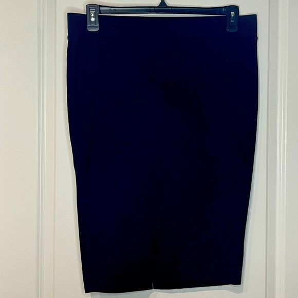 torrid Dresses & Skirts - NWOT Torrid Pencil Skirt. 6” Back Slit. 26” Length. Torrid Size 0=12